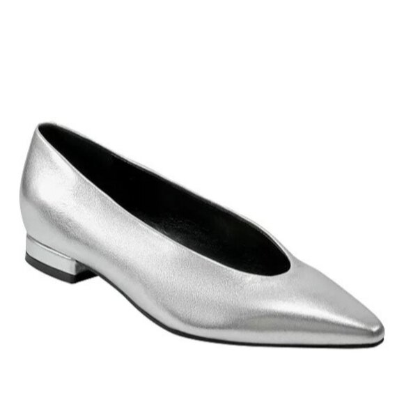 Marc Fisher Women's Gunner Pointy Toe Slip- On Dress Flats in Silver Size 6 - Picture 10 of 10